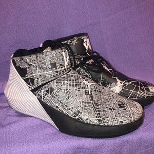 Used Men’s Jordan Why Not Zer0.1 City Of Flight Size 11.5 AA2510-021